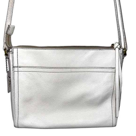 Fossil Pebble Leather Emma Coconut Crossbody Bag - Picture 3 of 9